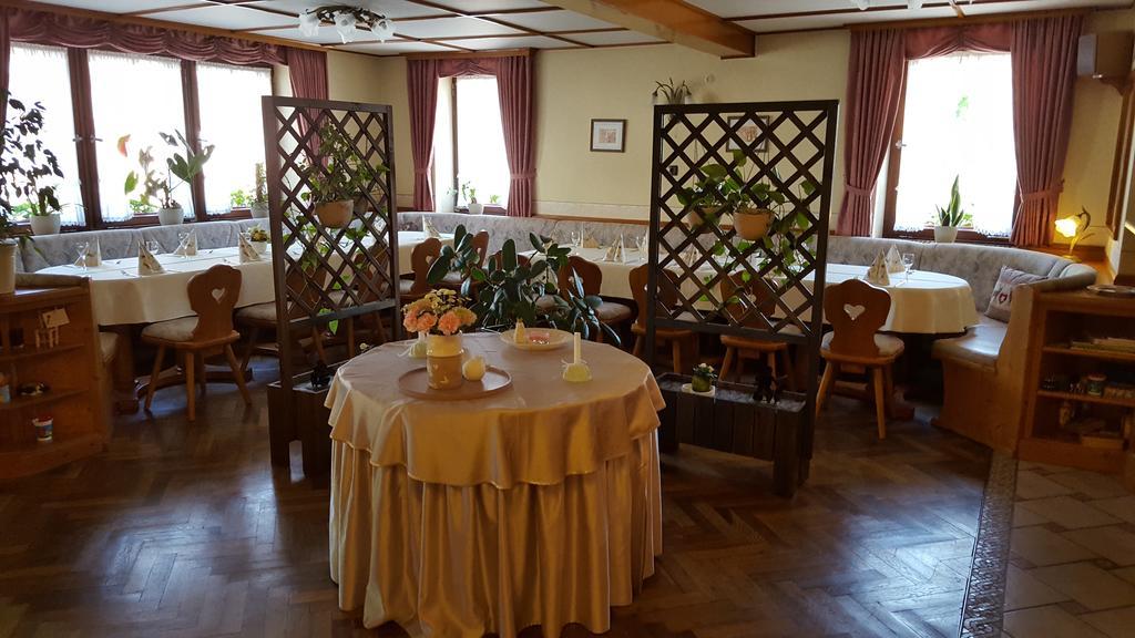 Gasthaus Zum Hirschen Рингсхайм Екстериор снимка