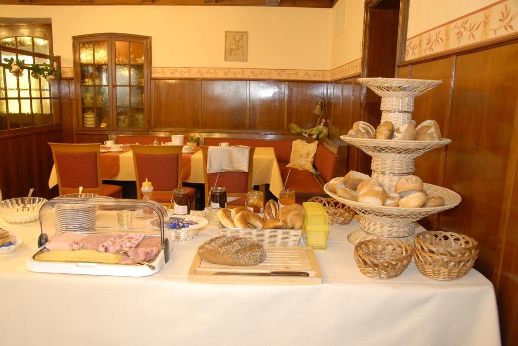 Gasthaus Zum Hirschen Рингсхайм Екстериор снимка